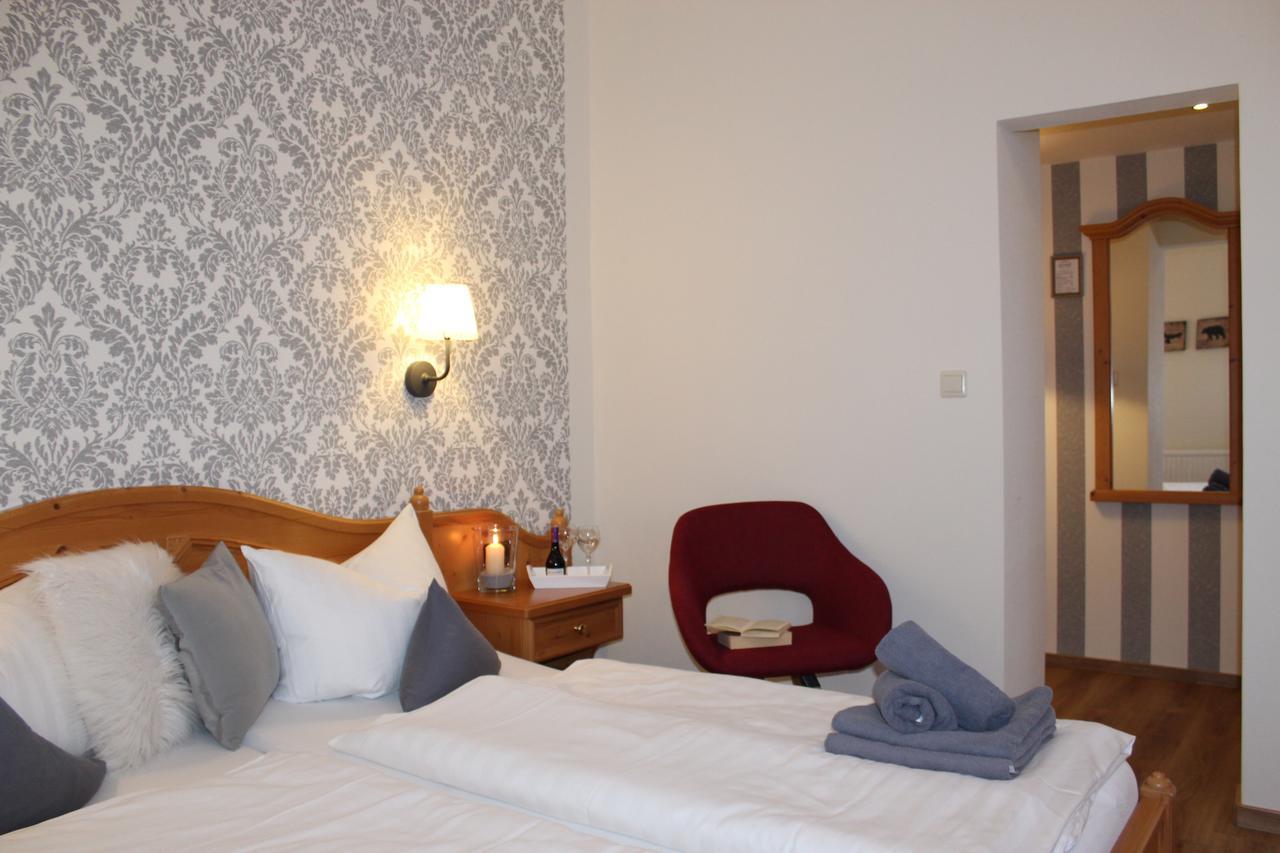 Ferien- Und Wellnesshotel Waldfrieden 希茨阿克 外观 照片